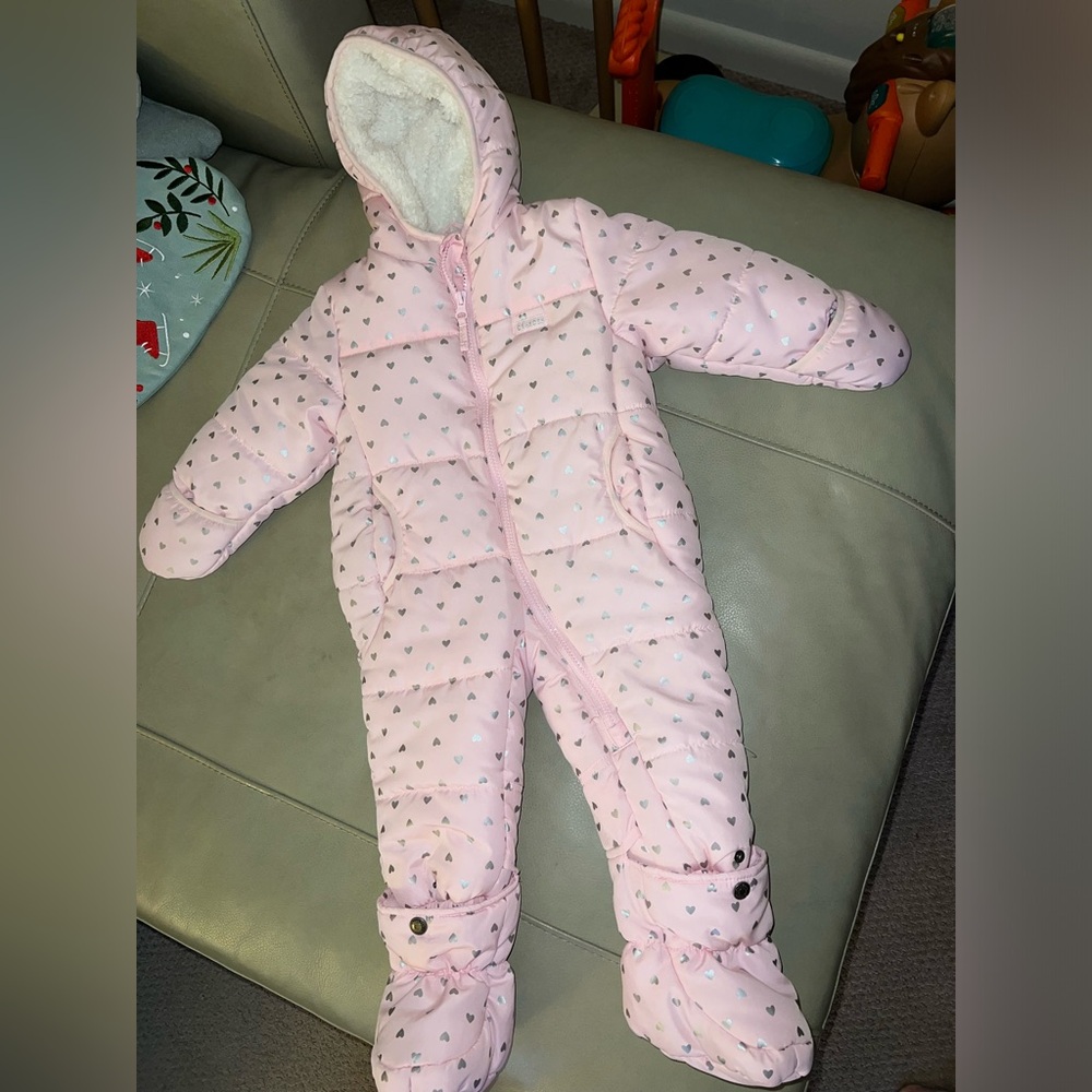Oshkosh b’gosh snow suit 18 months